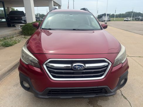 Used 2018 Subaru Outback 2.5i Premium AWD/4WD image 3