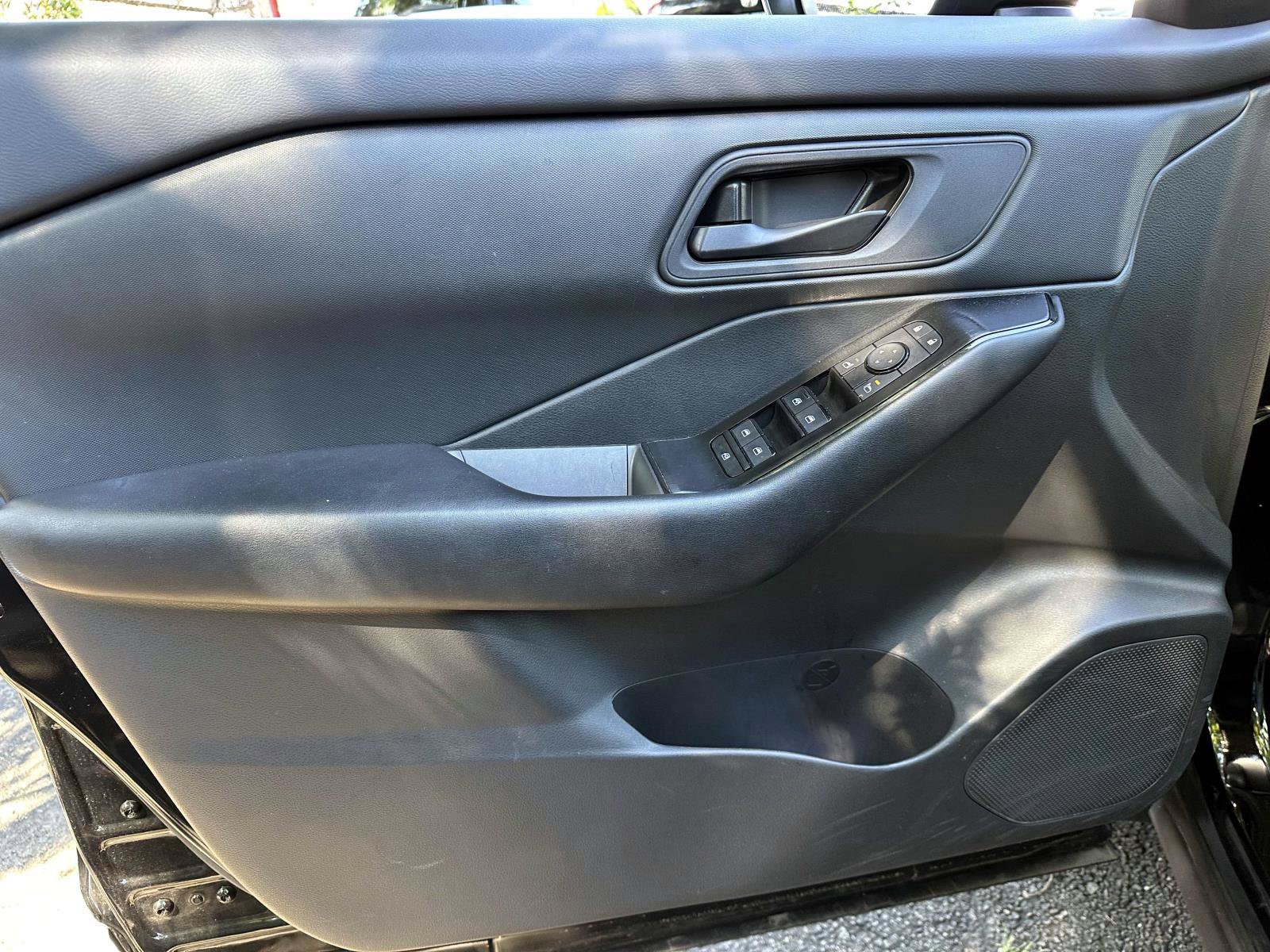 Certified 2025 Nissan Rogue S AWD/4WD image 17