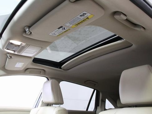 Used 2018 Acura RDX image 19