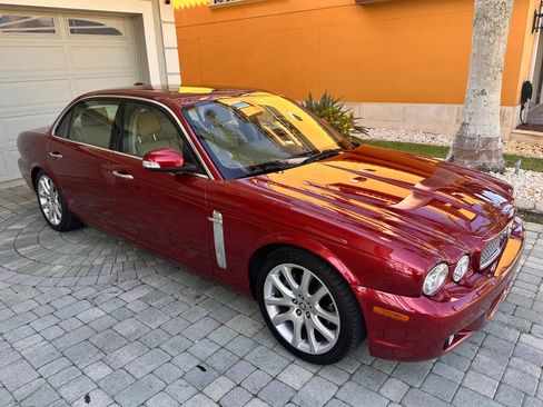Used 2008 Jaguar XJ8 RWD image 34