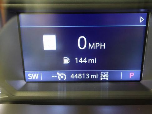 Used 2021 GMC Sierra 1500 SLT w/ SLT Premium Plus Package image 15