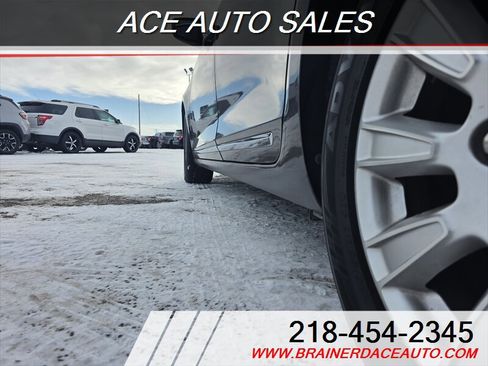 Used 2012 Buick LaCrosse image 5