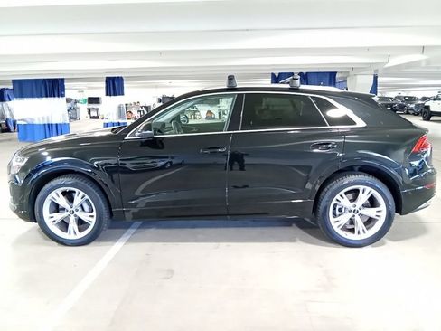 Used 2022 Audi Q8 Premium Plus AWD/4WD image 8