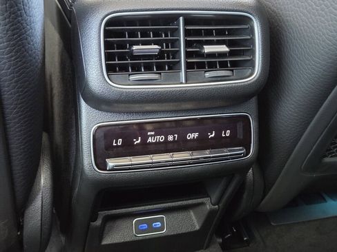 New 2026 Mercedes-Benz GLS 580 4MATIC image 15