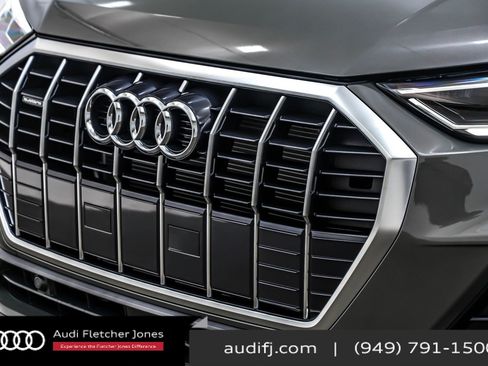 New 2025 Audi Q3 2.0T Premium image 13