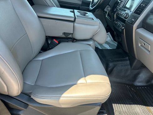 Used 2020 Ford F250 XL w/ Power Equipment Group RWD image 15