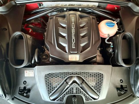 Used 2017 Porsche Macan GTS w/ Premium Package Plus image 45