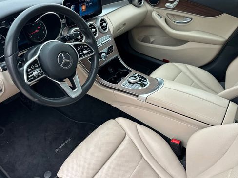 Used 2020 Mercedes-Benz C 300 4MATIC Sedan image 9