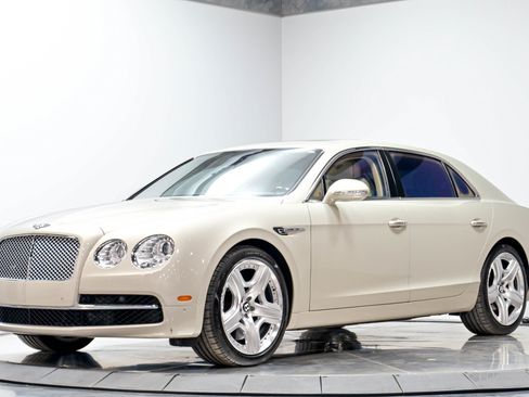 Used 2015 Bentley Flying Spur W12 AWD/4WD image 2