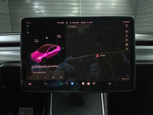 Used 2020 Tesla Model Y Long Range image 24