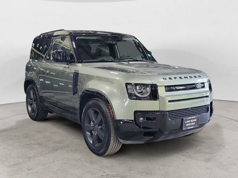Used 2025 Land Rover Defender 90 X-Dynamic SE AWD/4WD image 7