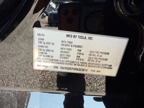 Used 2024 Tesla Model Y Performance AWD/4WD image 37