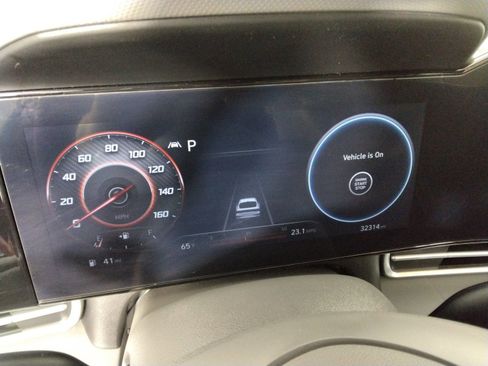 Used 2023 Hyundai Elantra SEL w/ Convenience Package image 12