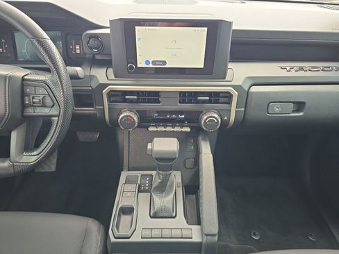 Used 2025 Toyota Tacoma SR image 11