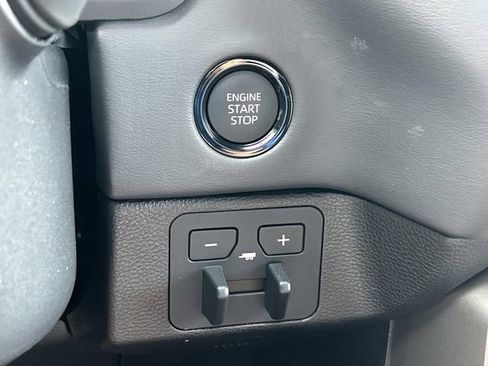 New 2026 Toyota Tundra Platinum AWD/4WD image 34