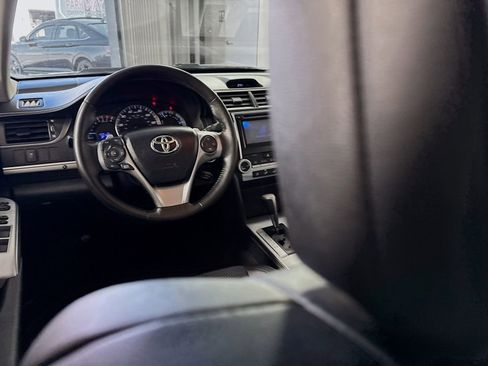 Used 2012 Toyota Camry SE w/ Convenience Pkg FWD image 21