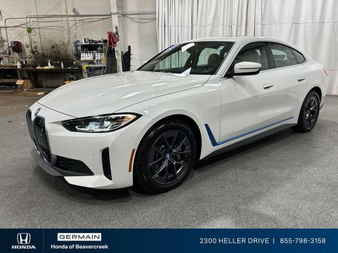 Used 2023 BMW i4 eDrive40 RWD image 4
