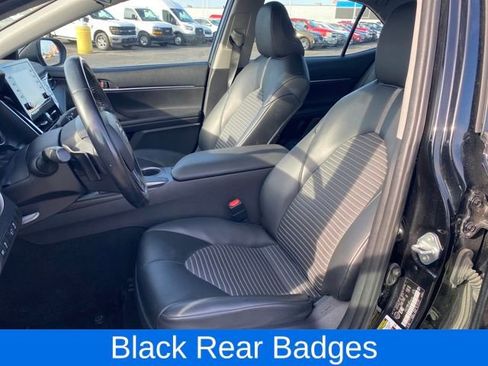 Used 2021 Toyota Camry SE image 12