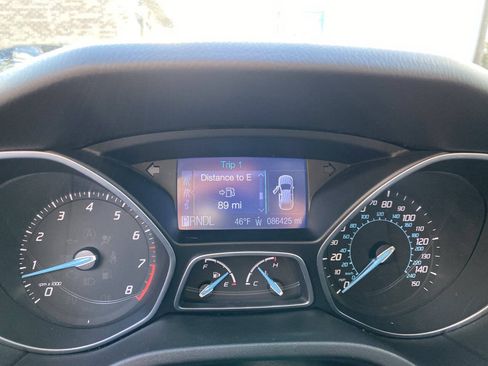 Used 2012 Ford Focus SE FWD image 24