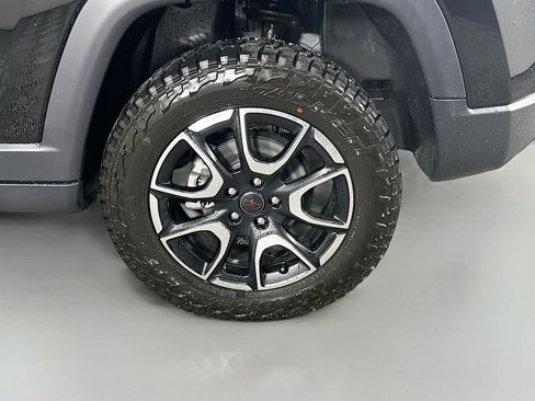 New 2026 Jeep Compass Trailhawk w/ Sun, Sound & Navigation Group image 17