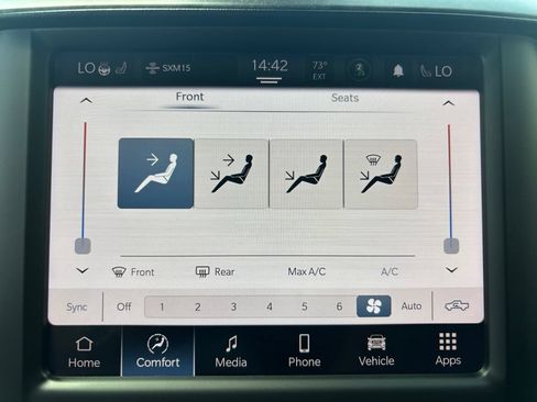 Used 2022 RAM 1500 Big Horn AWD/4WD image 14