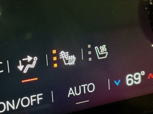 New 2026 GMC Yukon Denali w/ Sun & Power Step Package image 20