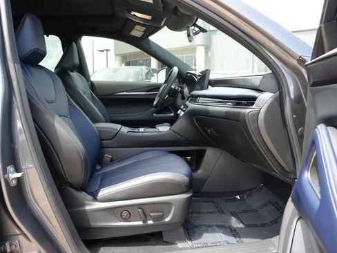Certified 2026 INFINITI QX60 Sport w/ Dark Cargo Package AWD/4WD image 23