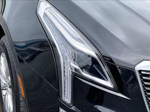 Used 2022 Cadillac XT5 Premium Luxury w/ Technology Package AWD/4WD image 32
