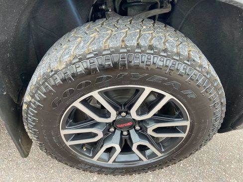 Used 2019 GMC Sierra 1500 AT4 w/ AT4 Premium Package AWD/4WD image 12