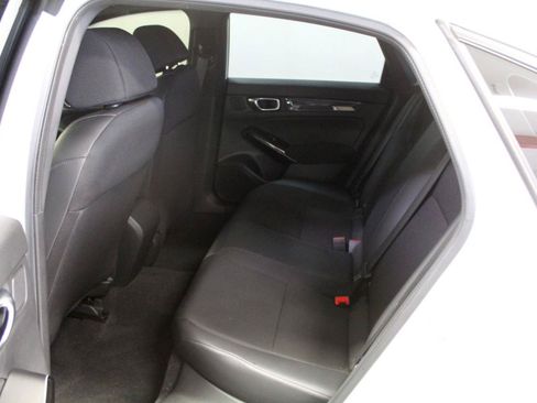 Used 2023 Honda Civic Sport image 19