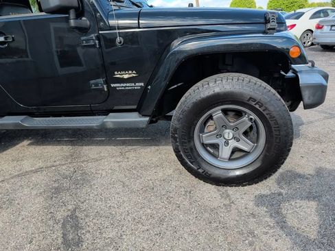 Used 2015 Jeep Wrangler Unlimited Sahara w/ Max Tow Package AWD/4WD image 16