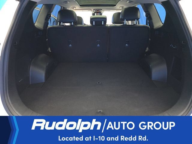 Used 2022 Hyundai Santa Fe SEL w/ Convenience + Premium Package FWD image 26