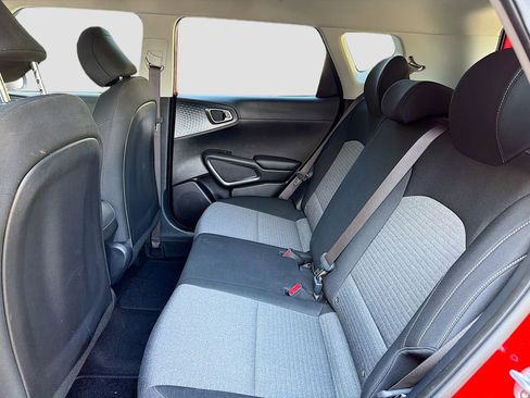 Used 2020 Kia Soul S FWD image 21
