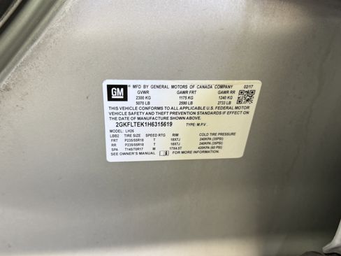 Used 2017 GMC Terrain SLE w/ Technology Package image 26