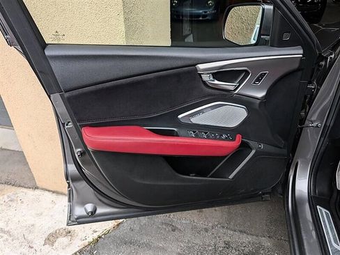 Used 2023 Acura RDX A-Spec image 18