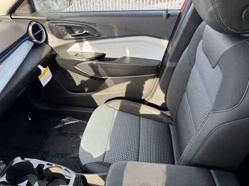 New 2026 Chevrolet Trax LT w/ Driver Confidence Package FWD image 23