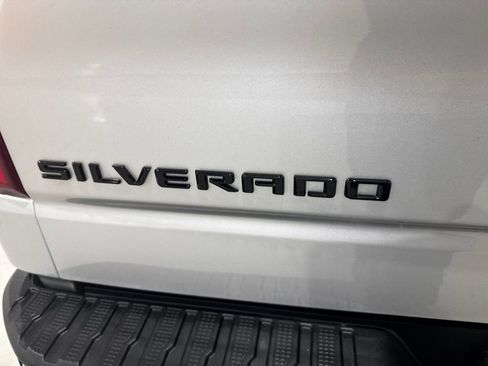 Used 2020 Chevrolet Silverado 1500 Custom w/ Custom Value Package image 34