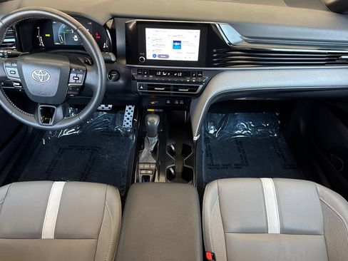 Certified 2025 Toyota Camry SE w/ Convenience Package FWD image 14