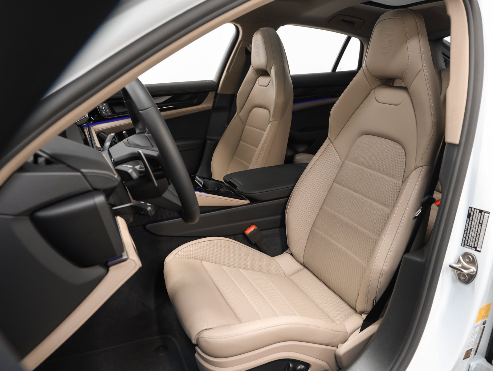 Certified 2026 Porsche Panamera 4 AWD/4WD image 5