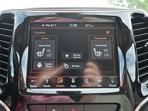 Used 2019 Jeep Cherokee Limited AWD/4WD image 31