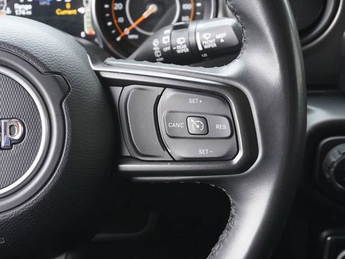 Used 2022 Jeep Wrangler Unlimited Sport image 13