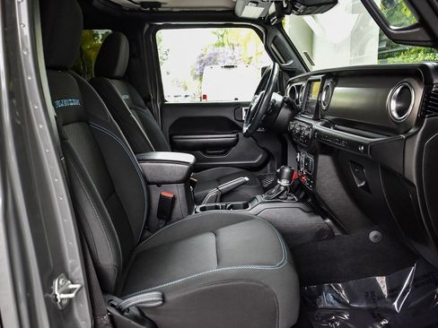 Used 2021 Jeep Wrangler Unlimited Rubicon 4xe w/ Steel Bumper Group image 15