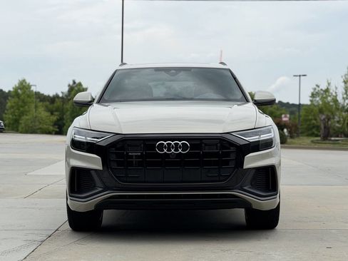 Used 2022 Audi Q8 Premium Plus AWD/4WD image 2