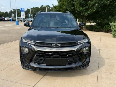 Used 2022 Chevrolet TrailBlazer RS FWD image 2