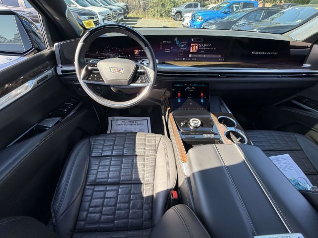 Certified 2025 Cadillac Escalade ESV Sport Platinum w/ LPO, ONYX Package AWD/4WD image 19