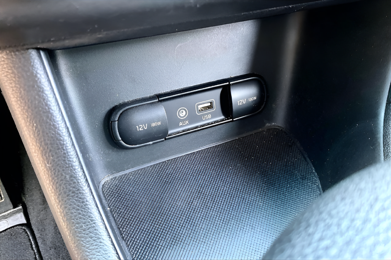 Used 2019 Kia Sportage LX FWD image 23