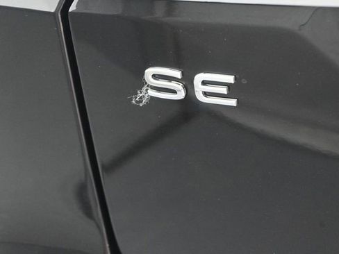 New 2026 Volkswagen Atlas SE image 16