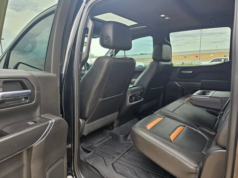 Used 2019 GMC Sierra 1500 AT4 w/ AT4 Premium Package AWD/4WD image 34