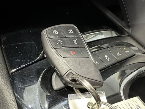 Used 2023 Buick Envision Avenir w/ Premium Seat Package AWD/4WD image 32
