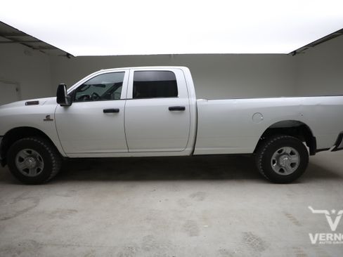 Used 2025 RAM 2500 Tradesman w/ Chrome Appearance Group AWD/4WD image 2